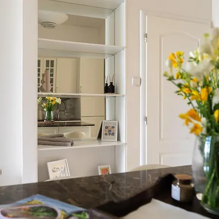Castle Old Town Walk Elegant 2br Apartmán *