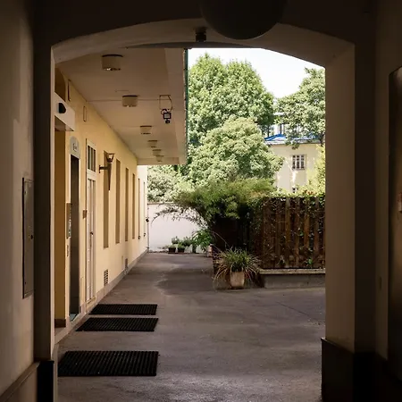 Apartmán Castle Old Town Walk Elegant 2br *